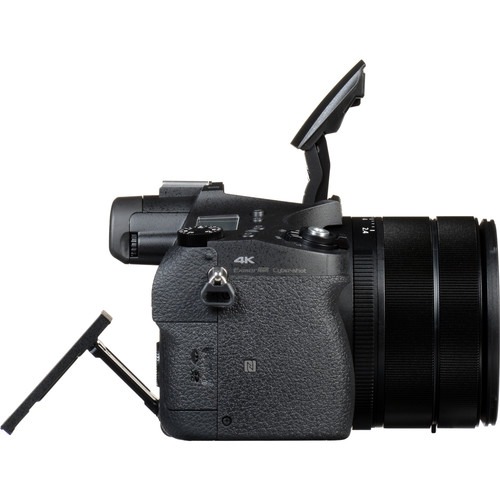 RX10 IV with 0.03 s. AF/25x optical zoom